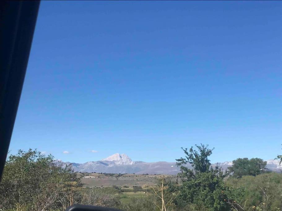 Appartamento Incantevole Con Camino Rocca di Mezzo Luaran gambar